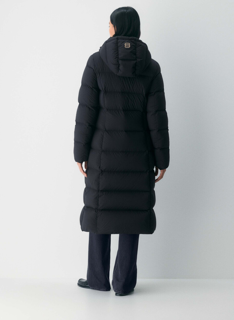 supersnug puff long – climatte schwarzglÄnzendes gold