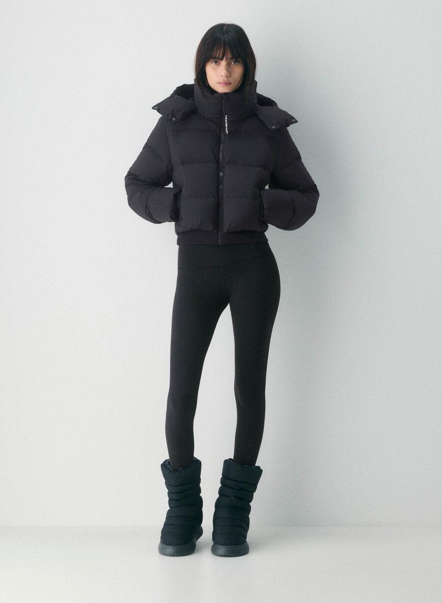 der super resort puff - climatte schwarz