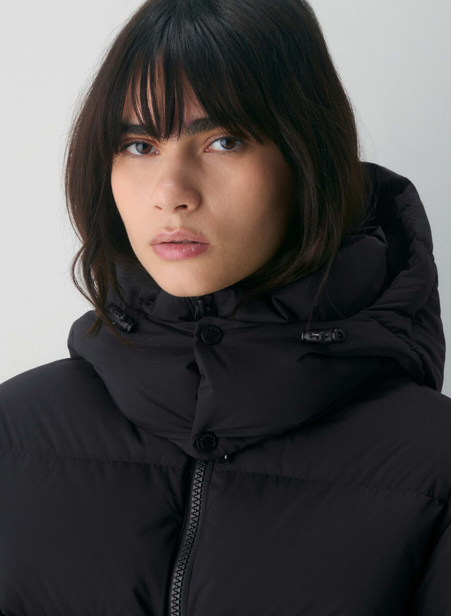 der super resort puff - climatte schwarz