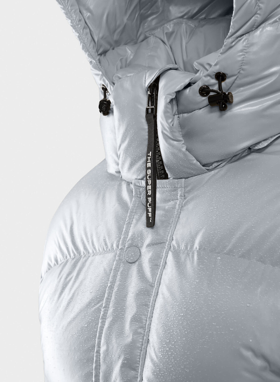 der superpuff xtrashorty – hochglänzend mondstaubgrau